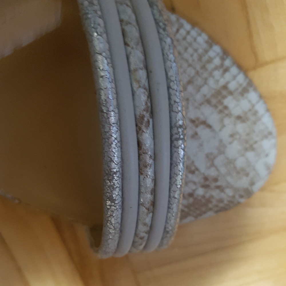 Open -Toe Wedge - Picture 2 of 5